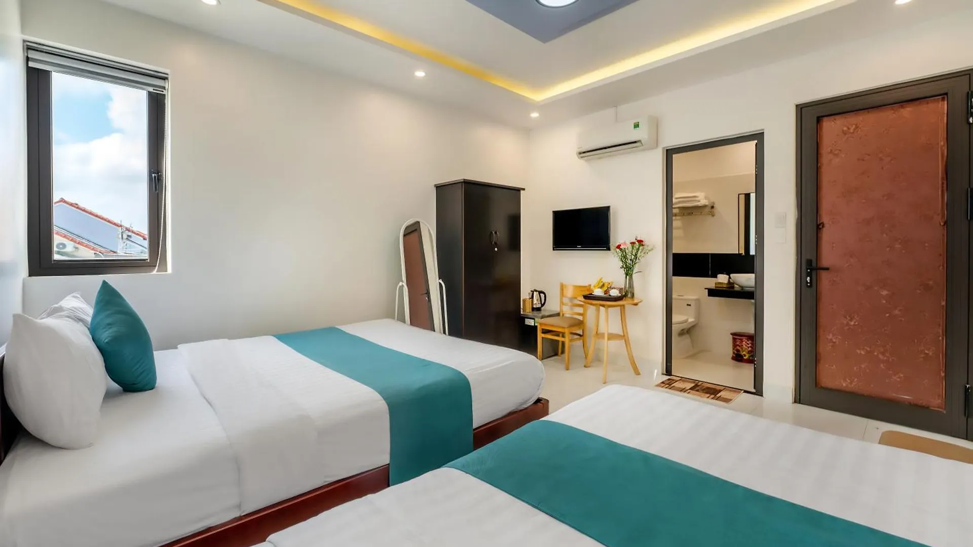 Rockmouse Centre River Villa 会安