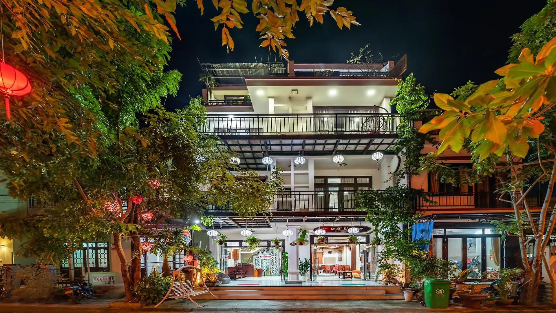 Rockmouse Centre River Villa 会安 3*,  越南